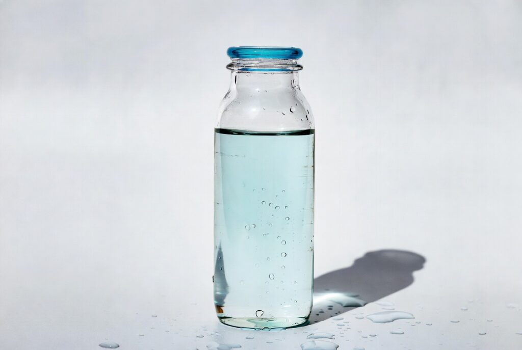 Alkaline Water: Benefits, Myths, and Why It’s Gaining Popularity in India